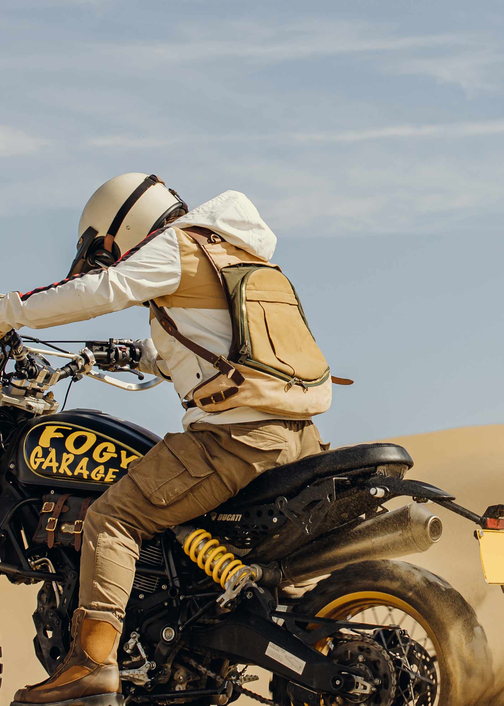 DROMEDARY Backpack Helmet Bag - Desert - Image 3