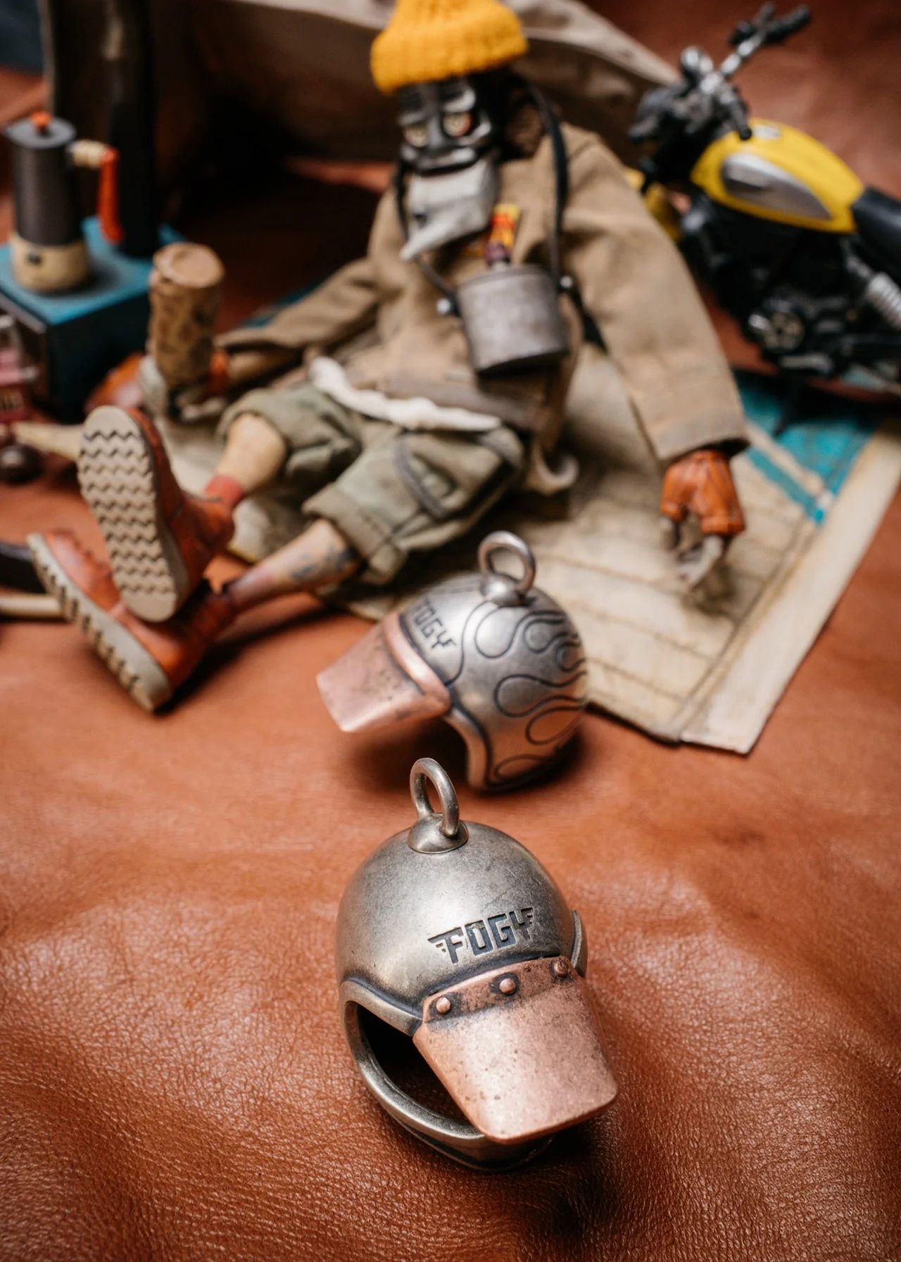 HELMET Key Chain - Image 5