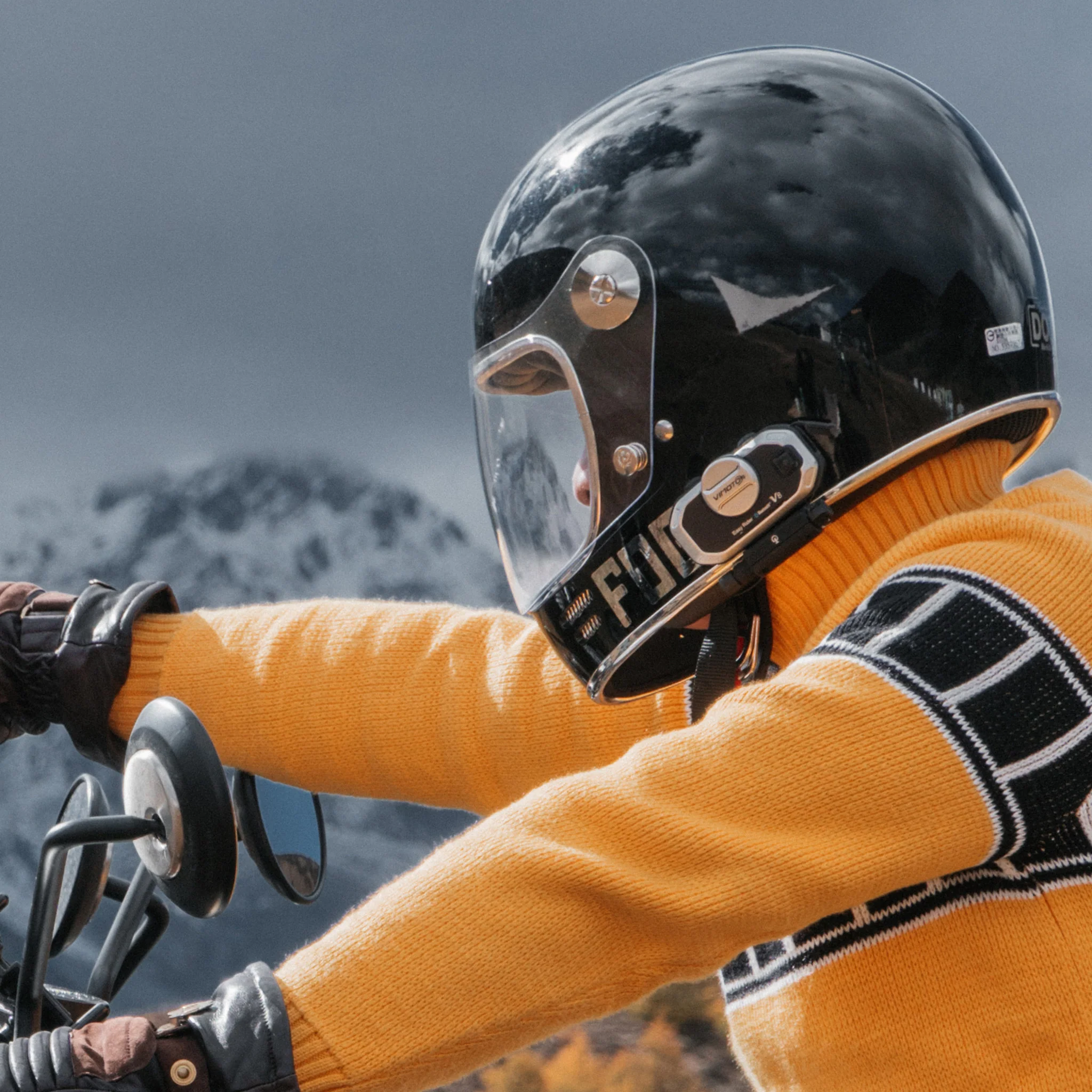 MEW PLANET Helmet - Gloss Black - Image 4