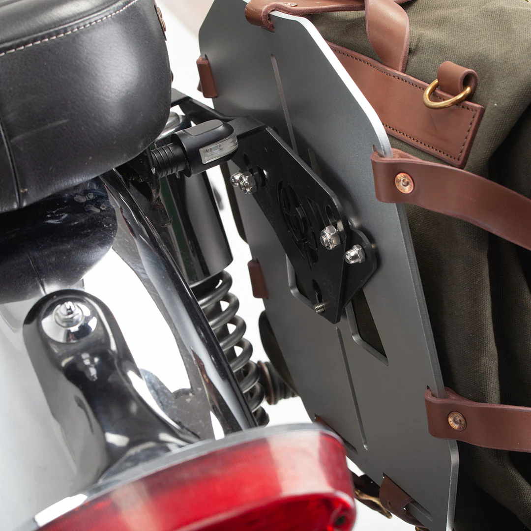 SHIELD Saddlebag - BX/Green - Image 9