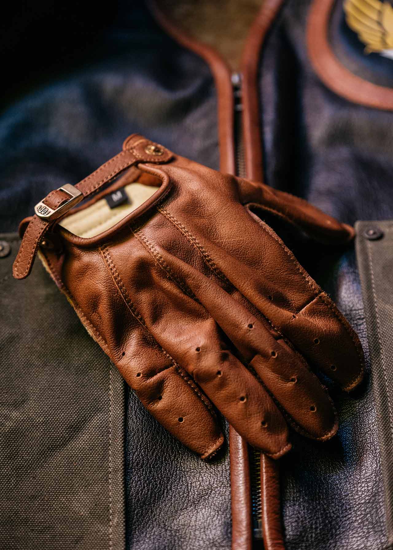 SWIRL Gloves - Brown - Image 3