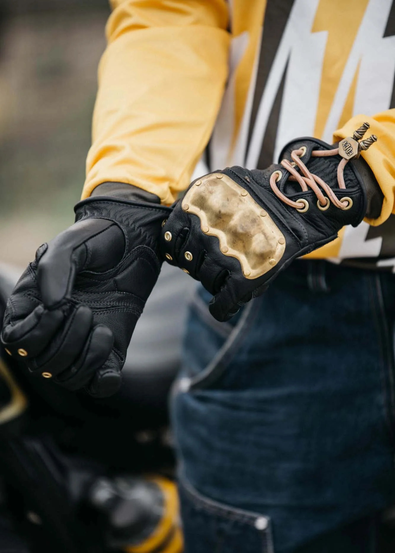URSUS ARMOR Gloves - Black - Image 4